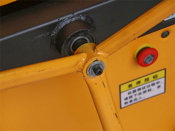 䓽LzC(j)